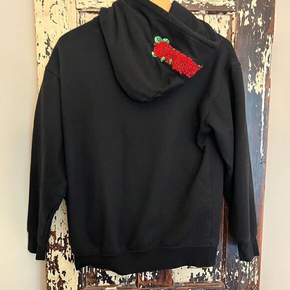 Frida Kahlo unisex Hoodie w embroidered Roses on hood. Size Small. - Picture 4 of 6